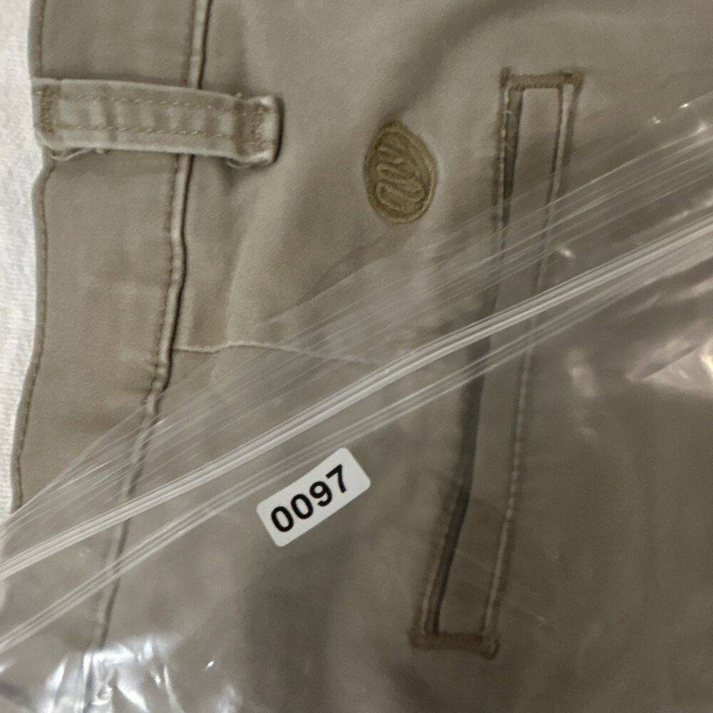 Wrangler Men’s Beige Chino Pants Relaxed Fit Straight Leg StretchTwill 30x320097 - Picture 12 of 13